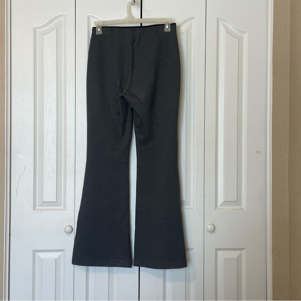 Women’s Banana Republic two piece sweater and pant set gray v neck pull on pant - Picture 13 of 13